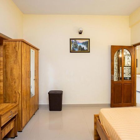 Paradise Inn Kochi Exterior photo