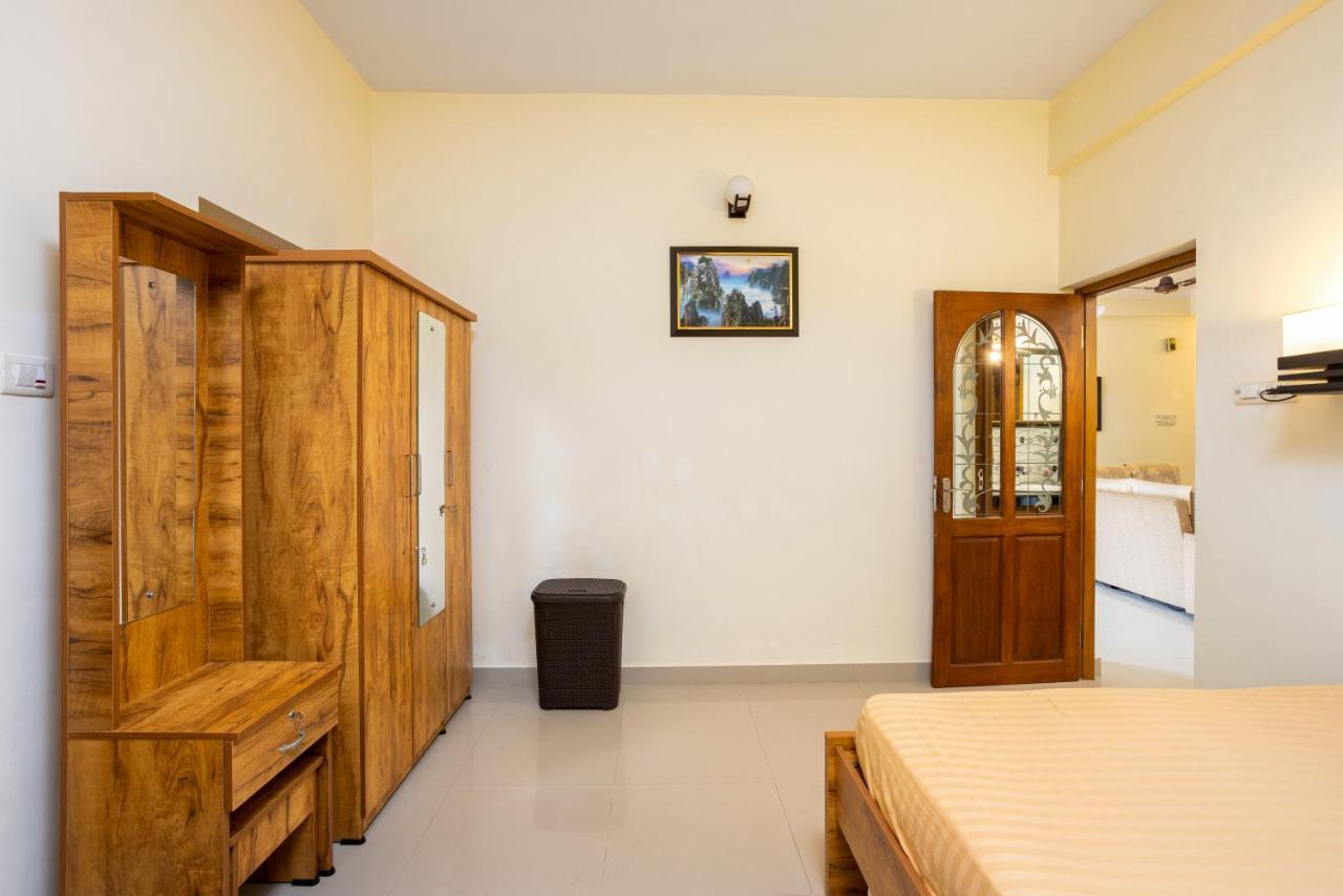Paradise Inn Kochi Exterior photo